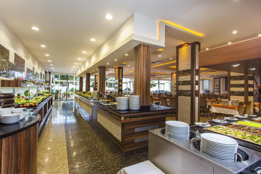 Kleopatra Ada Beach Hotel อลันยา ภายนอก รูปภาพ