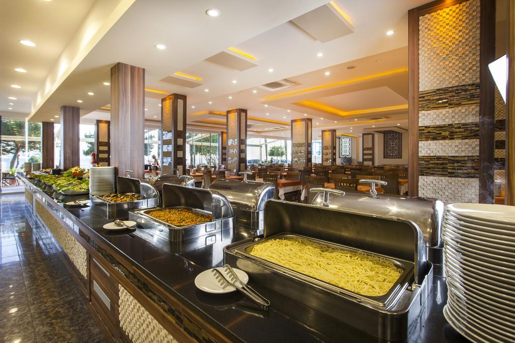 Kleopatra Ada Beach Hotel อลันยา ภายนอก รูปภาพ