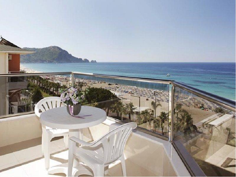 Kleopatra Ada Beach Hotel อลันยา ภายนอก รูปภาพ