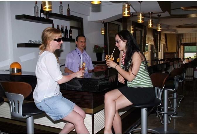Kleopatra Ada Beach Hotel อลันยา ภายนอก รูปภาพ